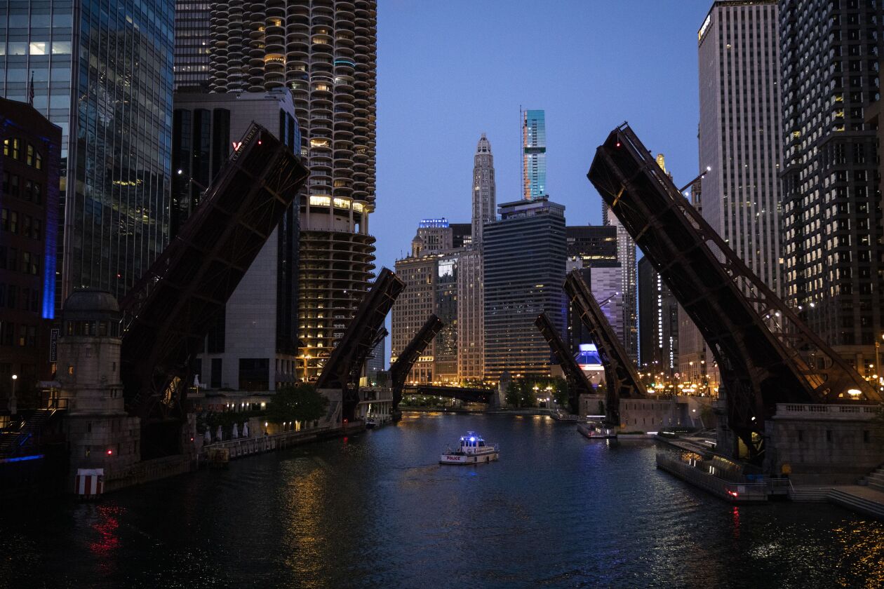 Mayor Lori Lightfoot ordered the bridges on the Chicago River raised May 30 to keep looters out of the Loop.
